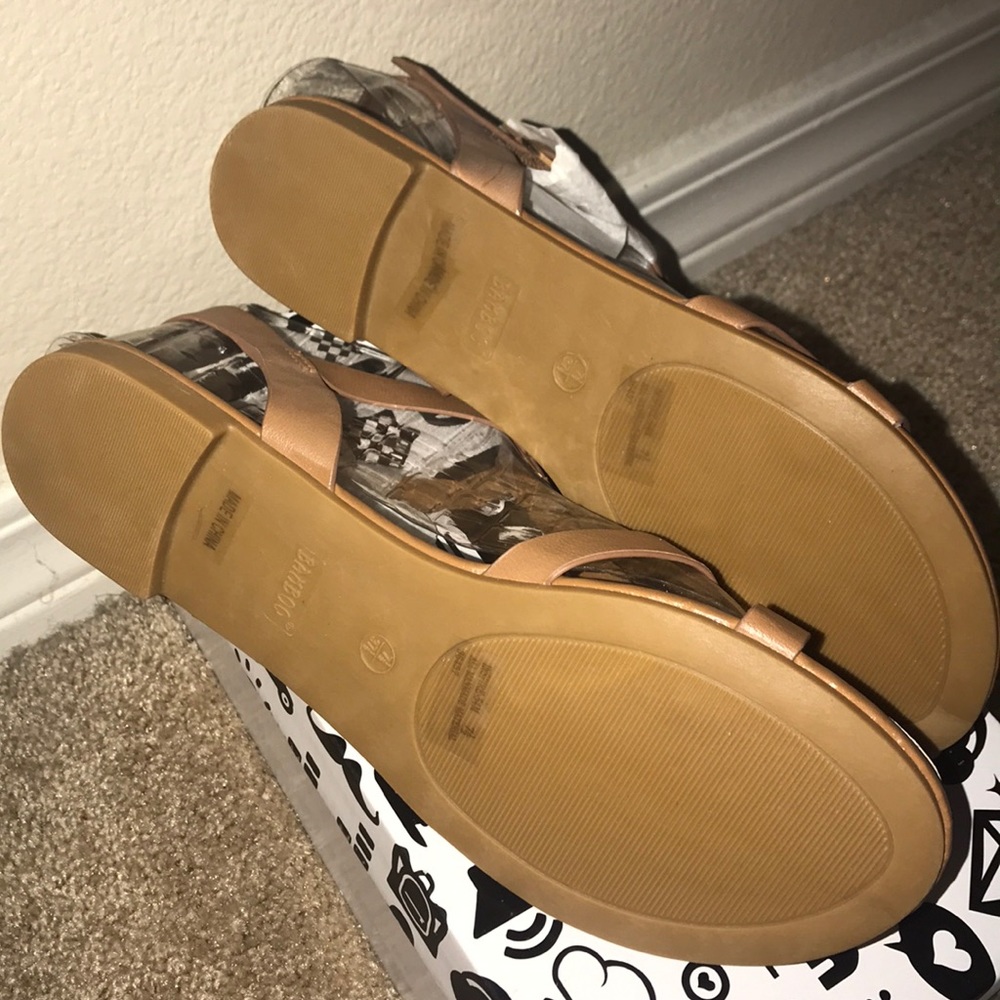 Sandals - Picture 2 of 4